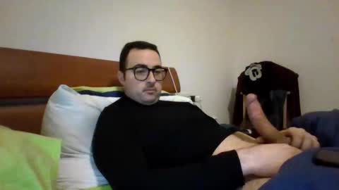 Snapshot of gullit93 chatting on February 2, 2026, 5:33 pm gullit93 online show from February 2, 2026, 5:33 pm