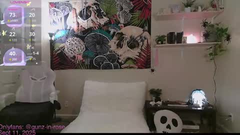 Snapshot of gunzinrose chatting on September 11, 2025, 3:23 pm Kylie online show from September 11, 2025, 3:23 pm