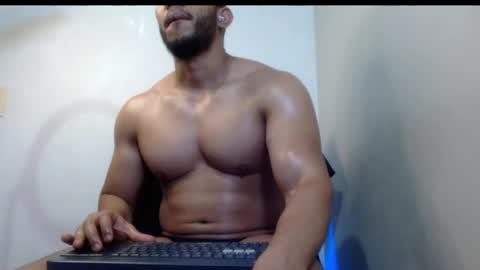Snapshot of gurushake chatting on May 16, 2026, 5:56 pm holl latino online show from May 16, 2026, 5:56 pm
