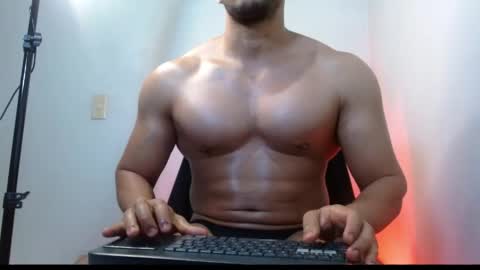 Snapshot of gurushake chatting on May 19, 2026, 6:25 pm holl latino online show from May 19, 2026, 6:25 pm