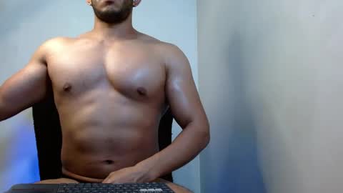 Snapshot of gurushake chatting on May 26, 2026, 6:15 pm holl latino online show from May 26, 2026, 6:15 pm