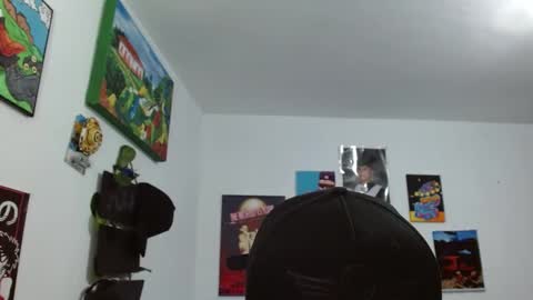 Snapshot of guts_x chatting on February 17, 2025, 6:04 pm Guts online show from February 17, 2025, 6:04 pm