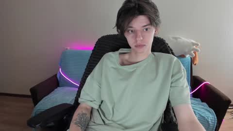 guy_liam1 online show from January 27, 2025, 4:52 am