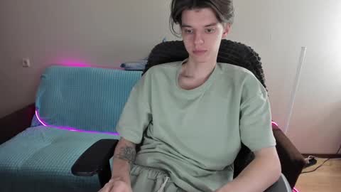 guy_liam1 online show from February 11, 2025, 12:58 pm