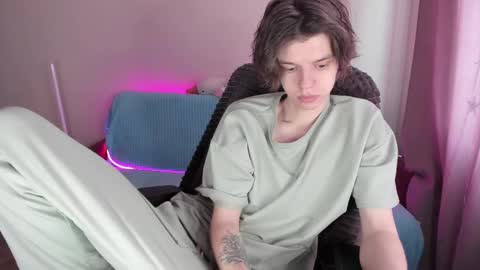 guy_liam1 online show from February 26, 2025, 8:15 am