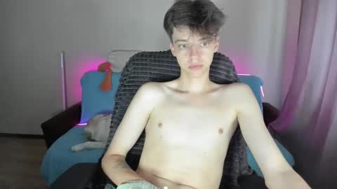 guy_liam1 online show from September 20, 2025, 6:58 am