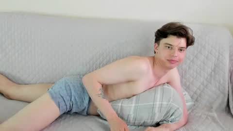 Snapshot of guy_liam1 chatting on June 30, 2026, 3:02 pm guy_liam1 online show from June 30, 2026, 3:02 pm