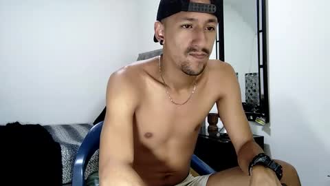 Snapshot of guykarim chatting on December 7, 2024, 9:11 pm karim online show from December 7, 2024, 9:11 pm