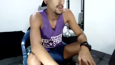 Snapshot of guykarim chatting on January 27, 2025, 4:09 am karim online show from January 27, 2025, 4:09 am