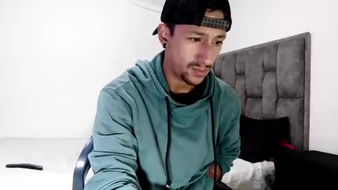 Snapshot of guykarim chatting on February 23, 2025, 1:10 pm karim online show from February 23, 2025, 1:10 pm