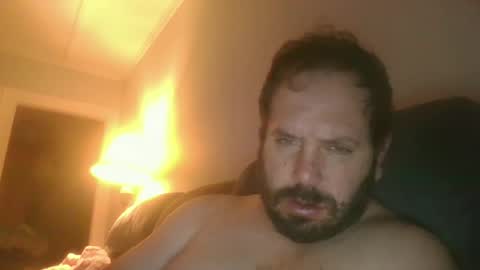 guynaked105 online show from April 11, 2026, 2:38 am