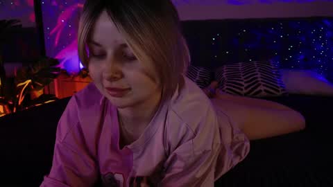 Snapshot of gwenhilton chatting on January 8, 2025, 5:16 am gwenhilton online show from January 8, 2025, 5:16 am