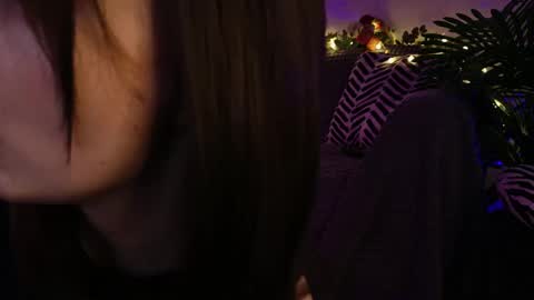 Snapshot of gwenhilton chatting on February 25, 2025, 8:58 am gwenhilton online show from February 25, 2025, 8:58 am