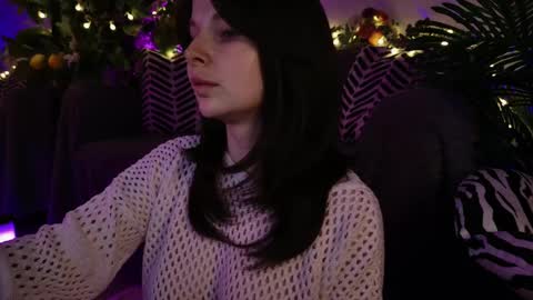 Snapshot of gwenhilton chatting on February 27, 2025, 5:56 am gwenhilton online show from February 27, 2025, 5:56 am