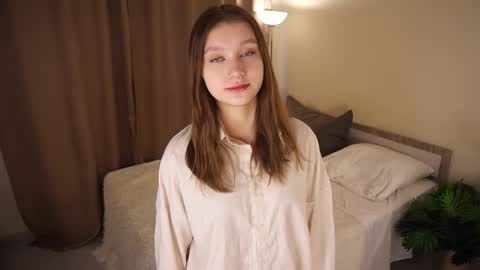 Molly online show from February 8, 2026, 4:49 am