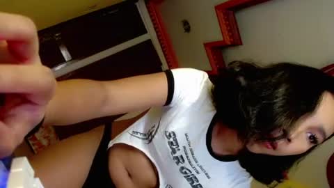 Snapshot of gwyneth_licious chatting on July 3, 2026, 1:28 pm gwyneth_licious online show from July 3, 2026, 1:28 pm