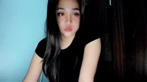 Snapshot of gwynmylove chatting on November 21, 2025, 11:31 am Gwyn online show from November 21, 2025, 11:31 am