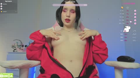   online show from February 3, 2025, 1:08 pm