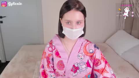   online show from October 14, 2025, 9:54 am