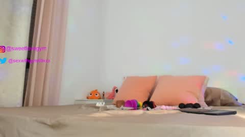 Snapshot of gym69xxx chatting on December 8, 2024, 5:18 am instagram sweetlovegym.......twitter sexwithgym69xxx online show from December 8, 2024, 5:18 am