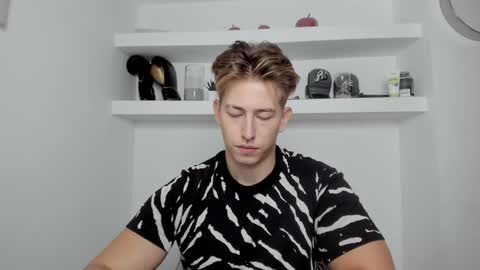 Snapshot of gym_alpha chatting on December 1, 2024, 4:29 pm Oliver online show from December 1, 2024, 4:29 pm