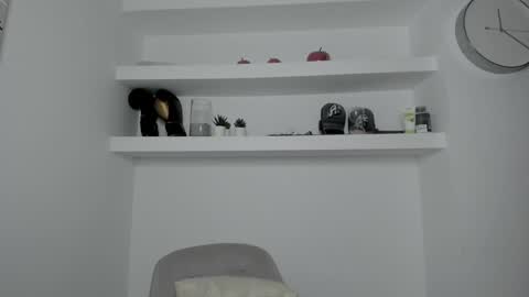 Snapshot of gym_alpha chatting on December 2, 2024, 5:59 pm Oliver online show from December 2, 2024, 5:59 pm