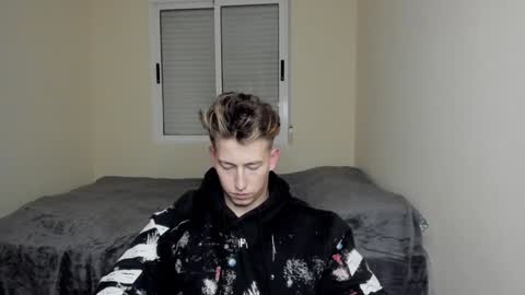 Snapshot of gym_alpha chatting on December 16, 2024, 8:37 pm Oliver online show from December 16, 2024, 8:37 pm