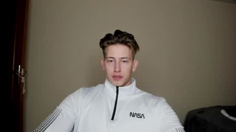 Snapshot of gym_alpha chatting on December 21, 2024, 8:00 pm Oliver online show from December 21, 2024, 8:00 pm