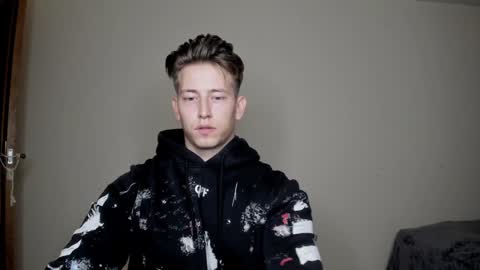 Snapshot of gym_alpha chatting on December 25, 2024, 9:43 pm Oliver online show from December 25, 2024, 9:43 pm