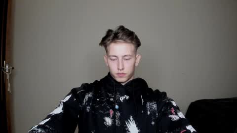 Snapshot of gym_alpha chatting on January 8, 2025, 9:01 pm Oliver online show from January 8, 2025, 9:01 pm