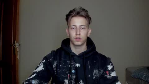 Snapshot of gym_alpha chatting on February 7, 2025, 11:13 pm Oliver online show from February 7, 2025, 11:13 pm