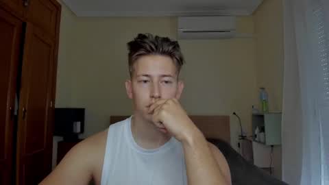 Snapshot of gym_alpha chatting on February 27, 2025, 11:41 am Oliver online show from February 27, 2025, 11:41 am