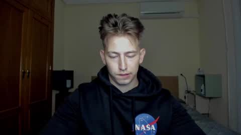 Snapshot of gym_alpha chatting on March 1, 2025, 7:48 pm Oliver online show from March 1, 2025, 7:48 pm