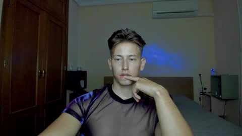 Snapshot of gym_alpha chatting on March 10, 2025, 9:51 pm Oliver online show from March 10, 2025, 9:51 pm