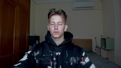 Snapshot of gym_alpha chatting on March 11, 2025, 9:37 pm Oliver online show from March 11, 2025, 9:37 pm