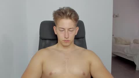 Snapshot of gym_alpha chatting on October 4, 2025, 1:42 pm Oliver online show from October 4, 2025, 1:42 pm