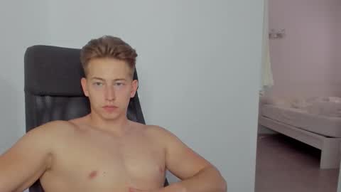 Snapshot of gym_alpha chatting on October 7, 2025, 1:52 pm Oliver online show from October 7, 2025, 1:52 pm