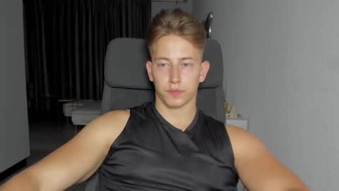 Snapshot of gym_alpha chatting on October 15, 2025, 8:53 pm Oliver online show from October 15, 2025, 8:53 pm