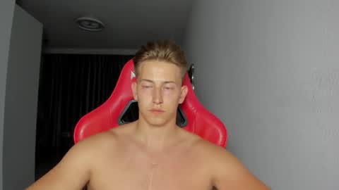 Snapshot of gym_alpha chatting on October 28, 2025, 10:45 pm Oliver online show from October 28, 2025, 10:45 pm