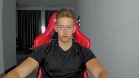 Snapshot of gym_alpha chatting on November 1, 2025, 5:37 pm Oliver online show from November 1, 2025, 5:37 pm