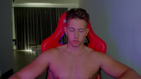 Snapshot of gym_alpha chatting on November 8, 2025, 4:40 pm Oliver online show from November 8, 2025, 4:40 pm