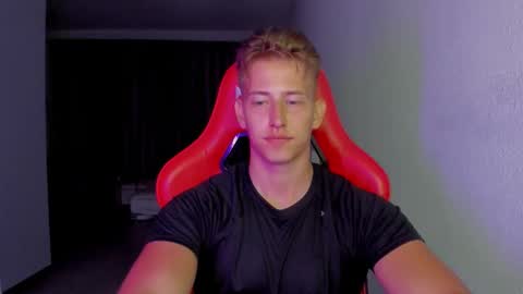 Snapshot of gym_alpha chatting on November 9, 2025, 7:34 pm Oliver online show from November 9, 2025, 7:34 pm