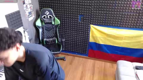 Snapshot of gymbro42 chatting on July 24, 2026, 9:35 pm Gymbro42 online show from July 24, 2026, 9:35 pm