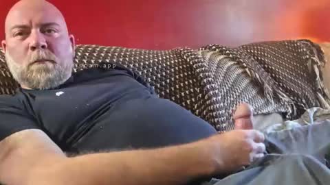 Snapshot of gymshoo chatting on December 14, 2025, 2:11 pm Eli online show from December 14, 2025, 2:11 pm