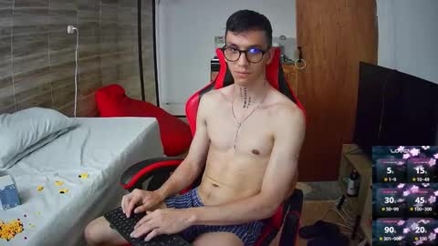 Snapshot of gyo_____ chatting on November 12, 2025, 9:14 pm gyo online show from November 12, 2025, 9:14 pm