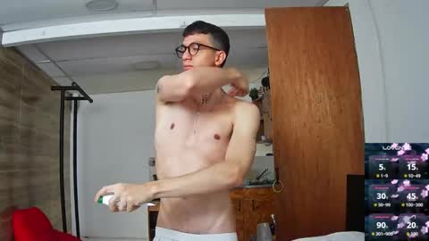 Snapshot of gyo_____ chatting on November 19, 2025, 7:03 pm gyo online show from November 19, 2025, 7:03 pm