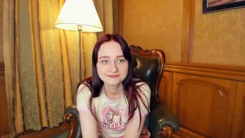 Kelly  Lilly online show from May 6, 2026, 8:25 pm