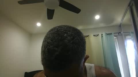 h0nest84 online show from October 25, 2025, 5:40 pm