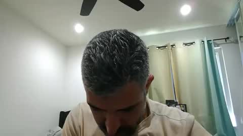 Snapshot of h0nest84 chatting on May 9, 2026, 5:29 pm h0nest84 online show from May 9, 2026, 5:29 pm