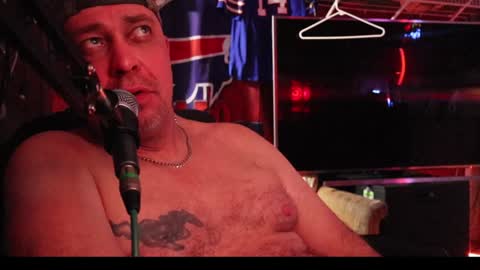 Snapshot of h0tttsteel chatting on December 16, 2024, 7:04 am h0tttsteel online show from December 16, 2024, 7:04 am